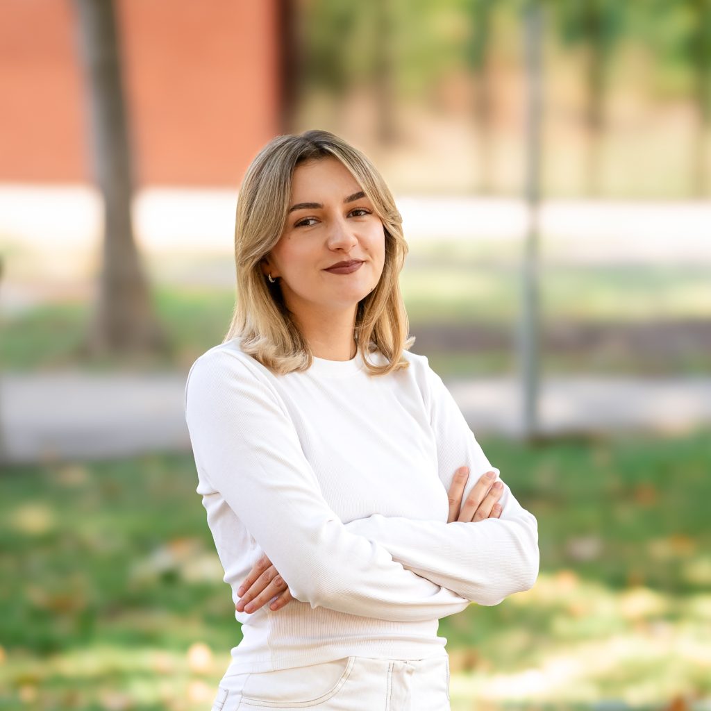 Iulia BUNDURUȘ