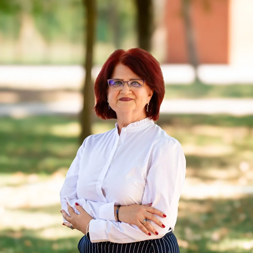 Cristina MUNTEANU